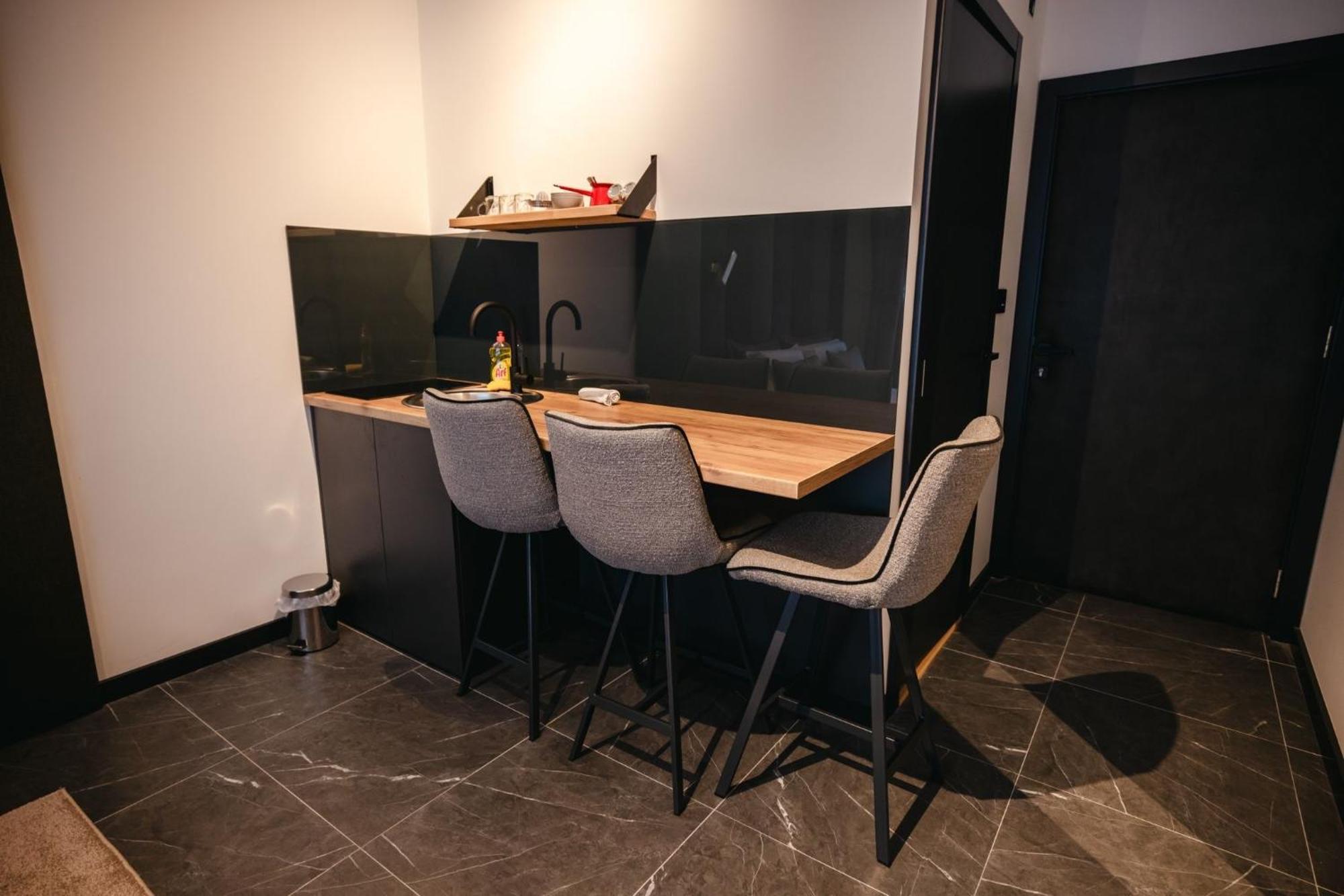 Sunshine Apartments - Valjevo Bagian luar foto