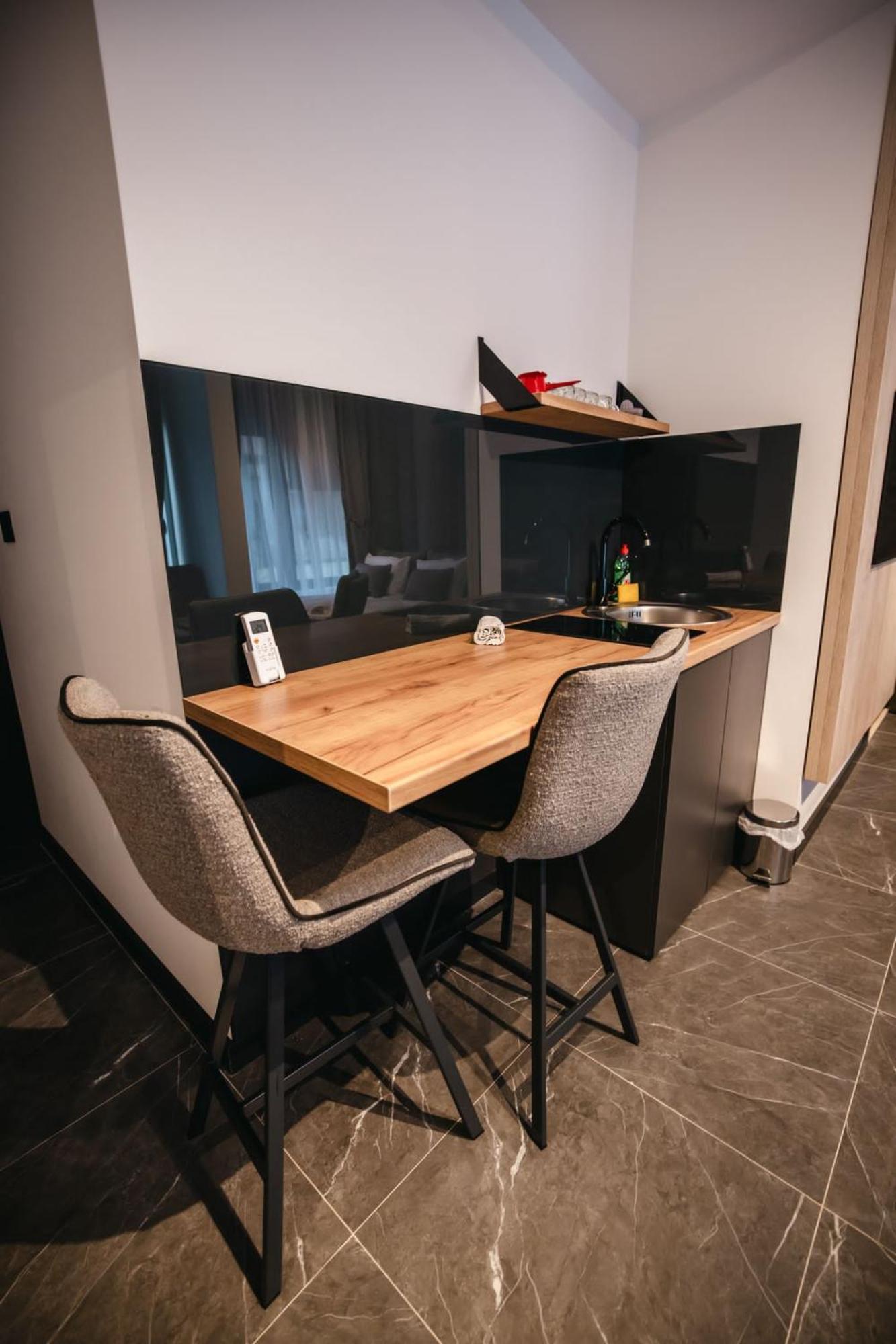 Sunshine Apartments - Valjevo Bagian luar foto